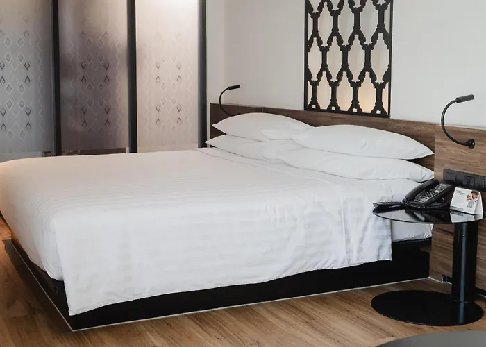 Rakyim Siam - Sukhumvit 15 Bangkok