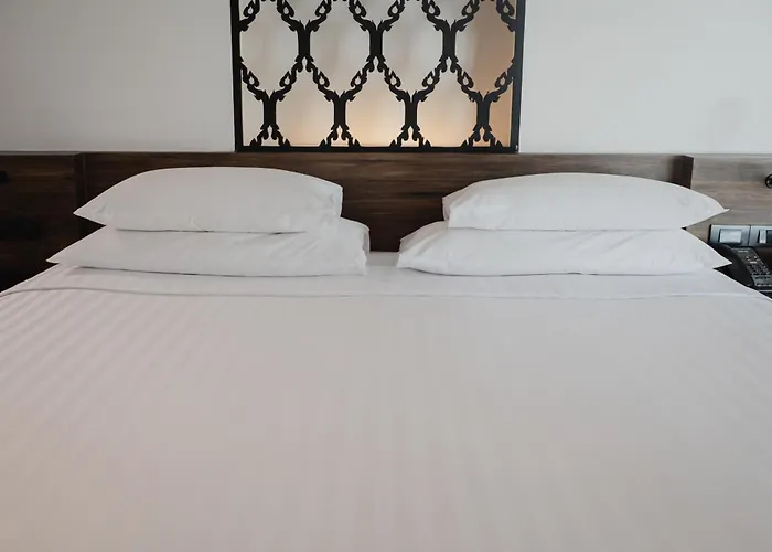 Rakyim Siam - Sukhumvit 15 4*